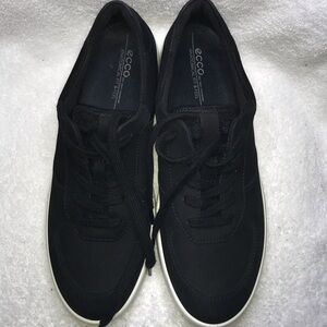 Ecco Black Lace-Up Sneakers with White Soles